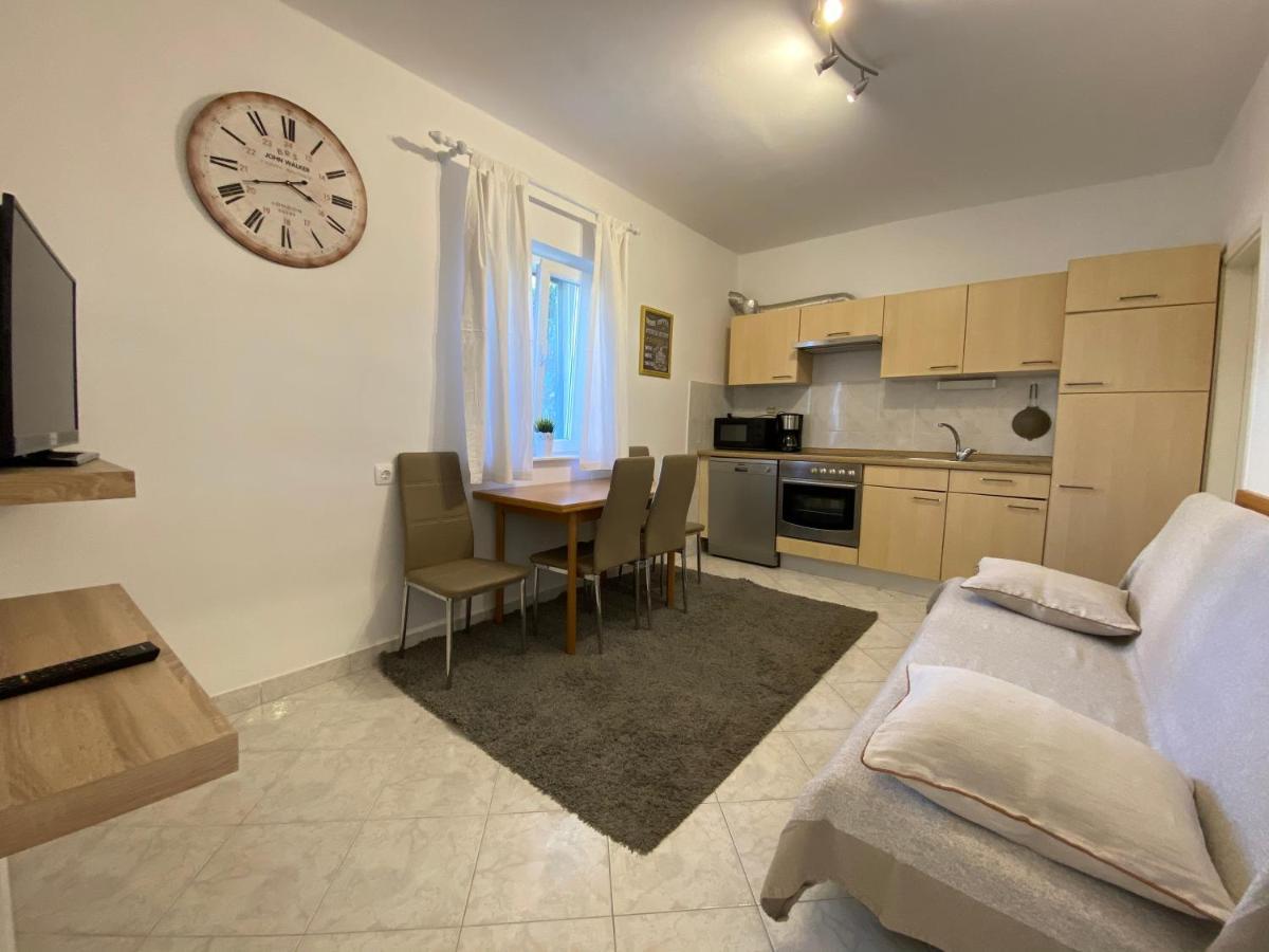 Apartmani Lu Biograd Na Moru Extérieur photo