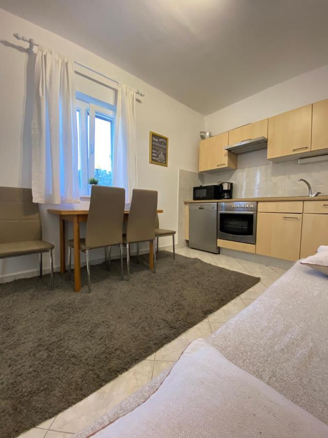 Apartmani Lu Biograd Na Moru Extérieur photo