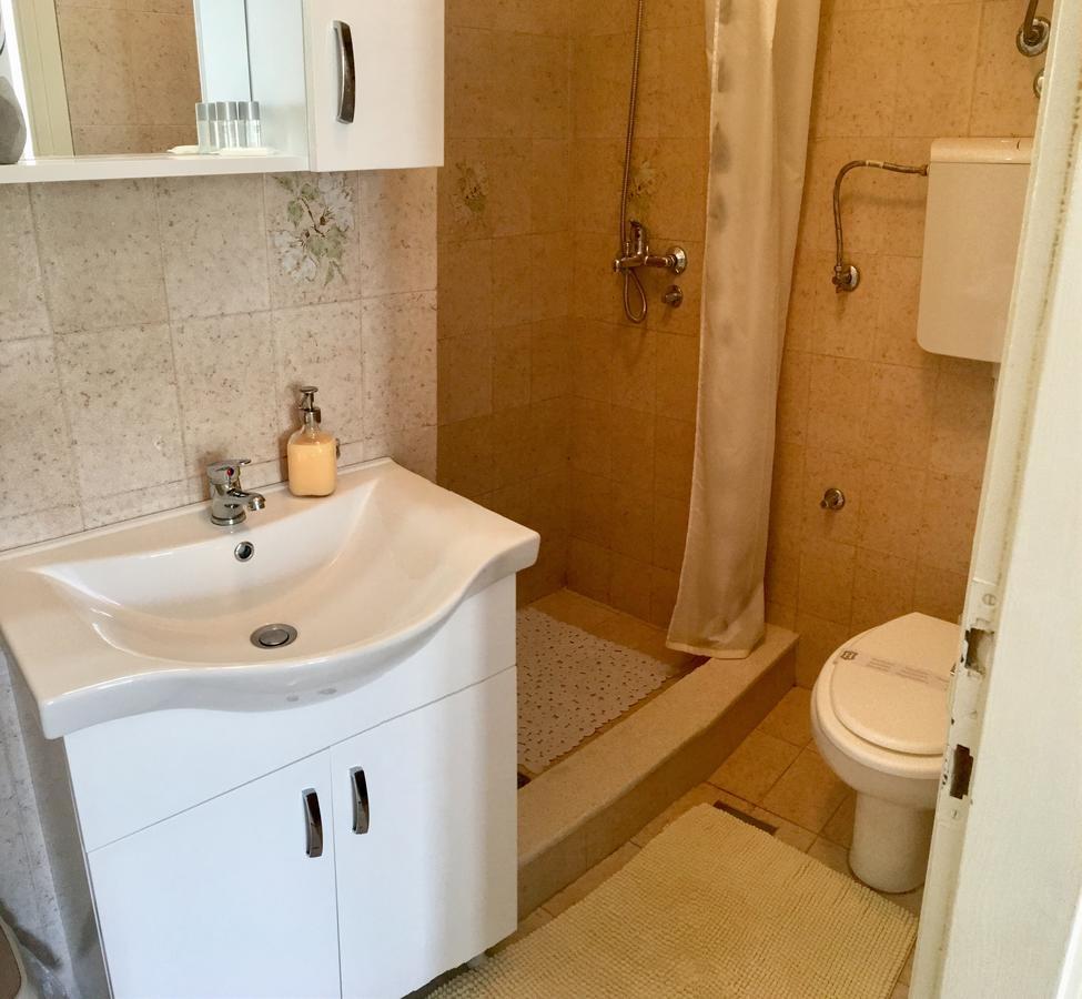 Apartmani Lu Biograd Na Moru Extérieur photo